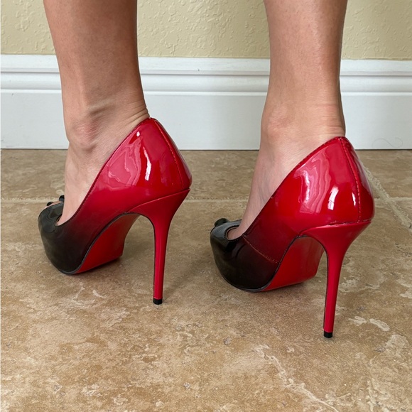 Red and black ombre heels - Picture 5 of 5